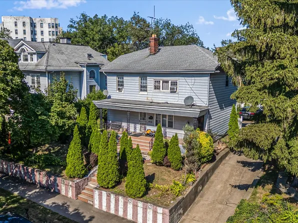 84-15 120th Street image 2 of 5