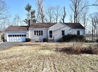 403 Hill St, Hamden, CT 06514