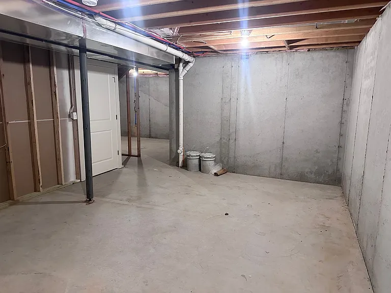 3808 NW 93rd St — Photo 30