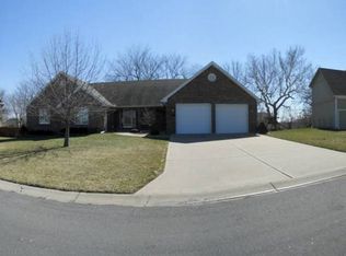 213 SE Citation St, Lees Summit, MO 64082