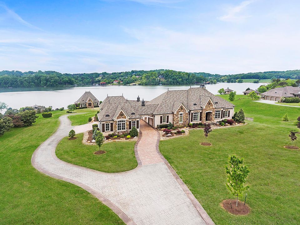 1st image of 4240 Lake Meadow Way