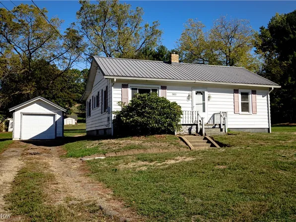 7803 Elson St SE, Waynesburg, OH 44688