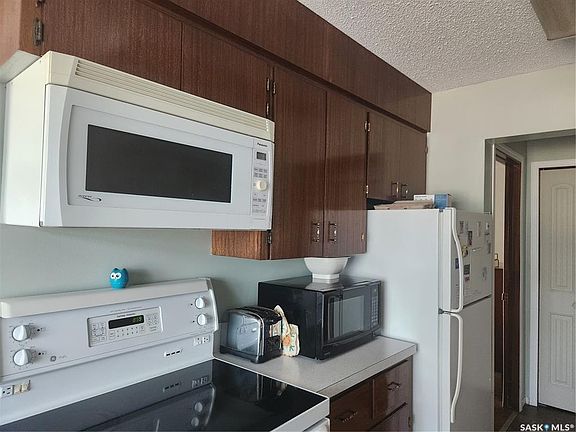 3rd image of UNIT 5-320 13th AVENUE NE