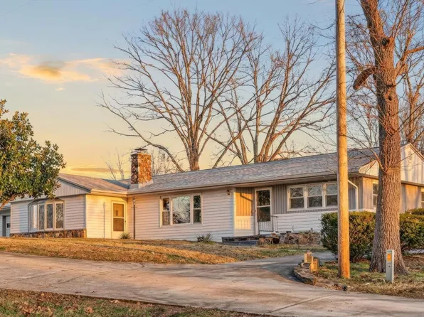 202 Cardinal Road, Forsyth, MO 65653