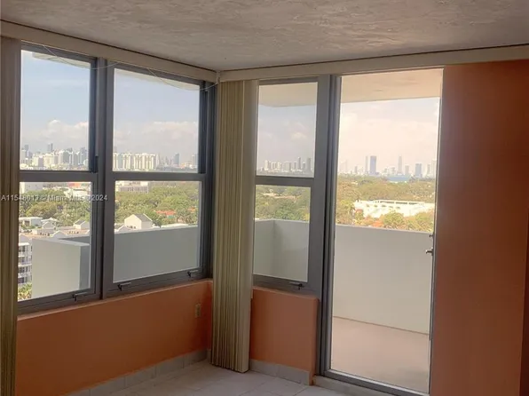 2899 Collins Ave APT 1522, Miami Beach, FL 33140