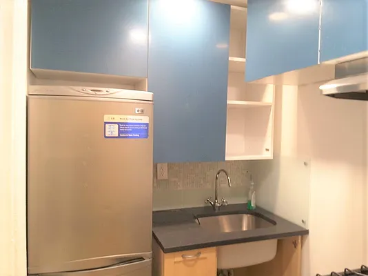 Rented by A P Realty Group NY LTD | media 7