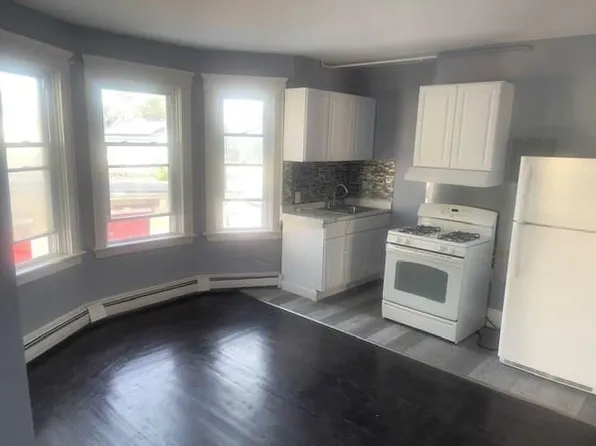 1375 Broad St #2F, Providence, RI 02905