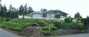 1st image of 904 Sunrise Ln