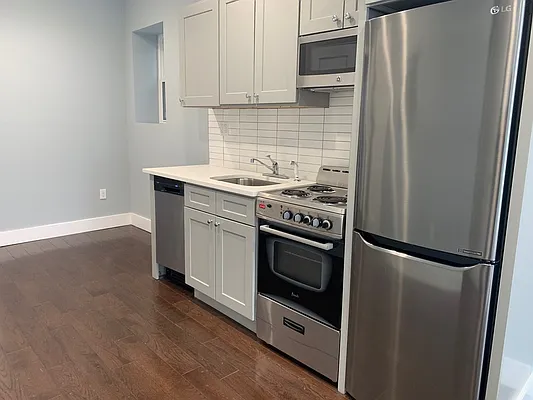 Rented by Bold New York | media 3