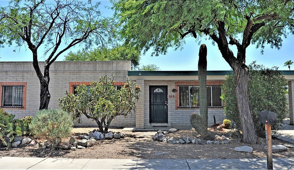 1st image of 3213 W Las Palmas Dr