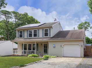 1025 Cutlass Ave, Manahawkin, NJ 08050