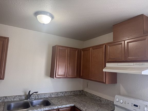 4th image of 219 Soledad St #219S06