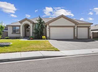 515 Athens Dr, West Richland, WA