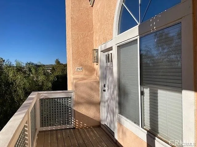 3 bed, 1128 sqft, $2,900 — Photo 4