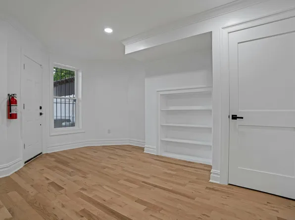 52 Brinkerhoff Street image 38 of 39