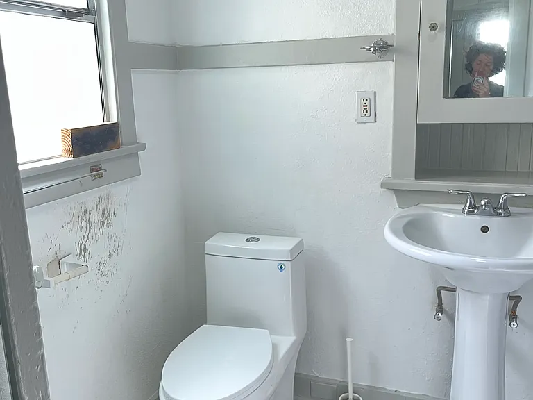 340 W Chevy Chase Dr #340 — Photo 17
