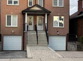 23A Yarrow Rd, Toronto, ON M6M 4E2