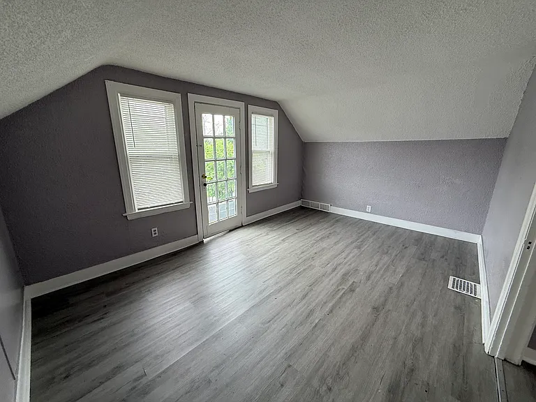 506 Stockbridge Ave #2 — Photo 8