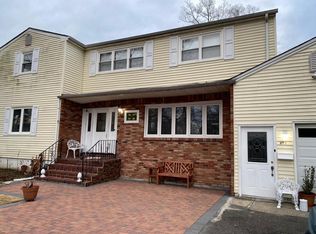 7 Curtis Dr, Sound Beach, NY 11789