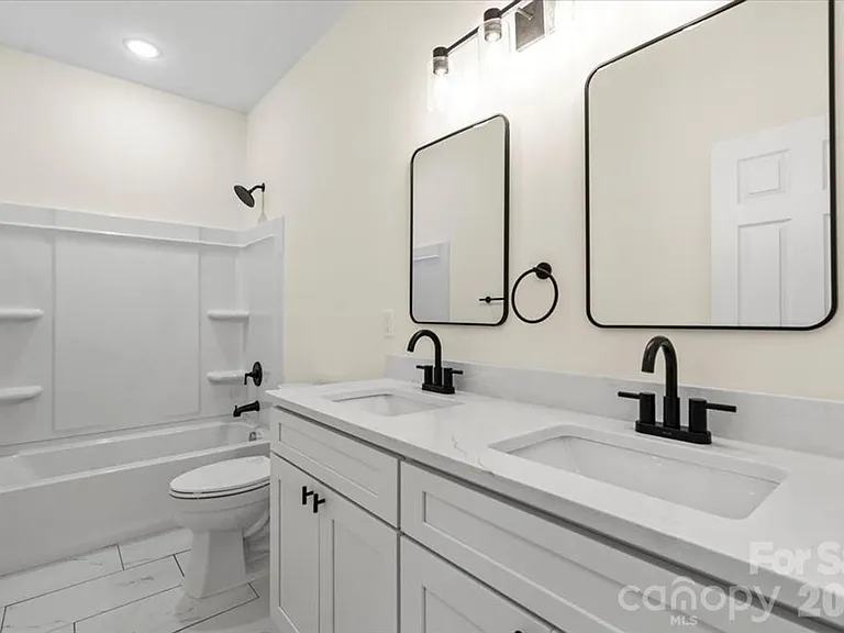 5328 Oaktree Dr — Photo 6