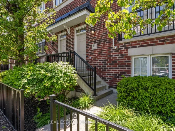 571 Longworth Ave E #10, Clarington, ON L1C 0H3