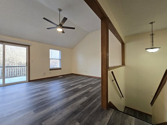 2nd image of 6404 NE 44th St