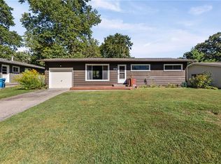 5718 W 75th Ter, Prairie Village, KS 66208