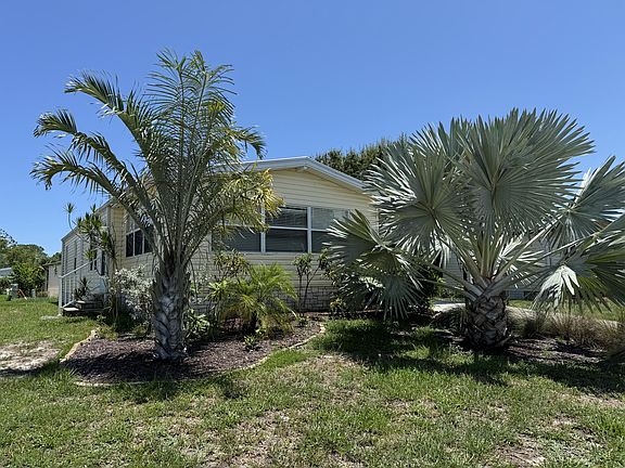 2nd image of 903 Bougainvillea Cir
