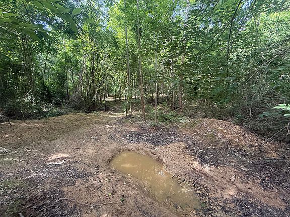 5th image of 2275 Graham Rd