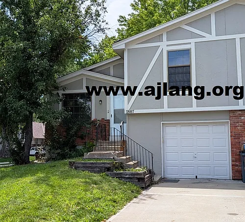 1807 S Scarborough St Photo 1
