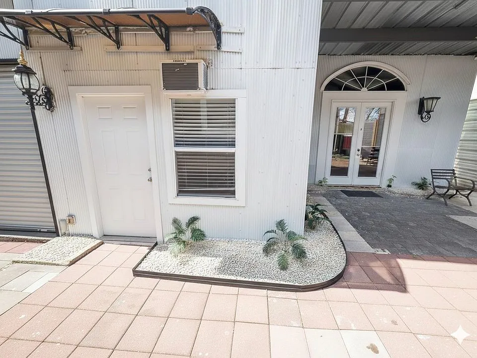 9954 Genard Rd