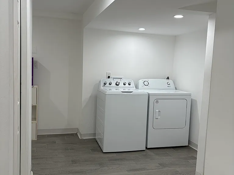 18 Hilltop View Rd — Photo 17