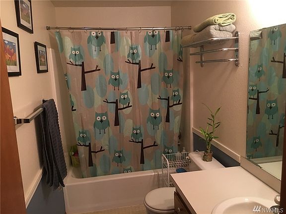 5th image of 15613 Topaz Dr SE