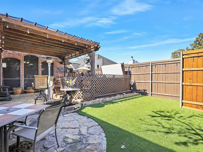 11536 Las Polamas Dr — Photo 10