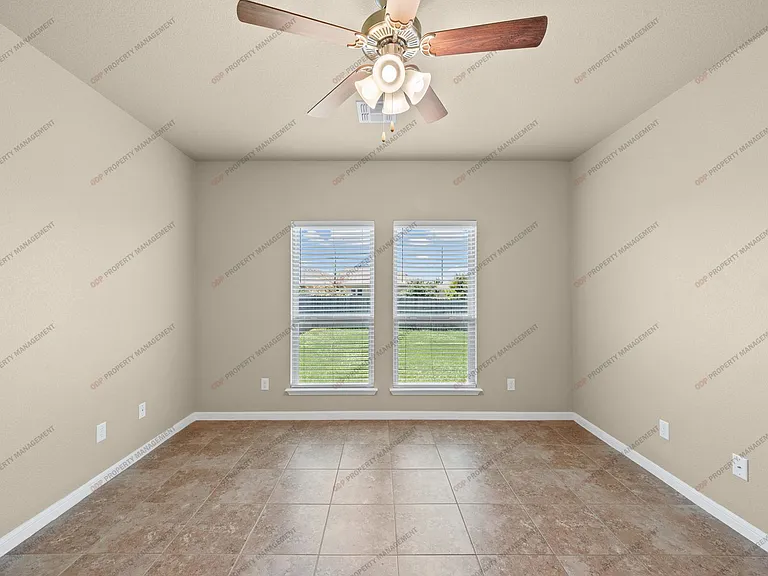 7605 Hickman St — Photo 22