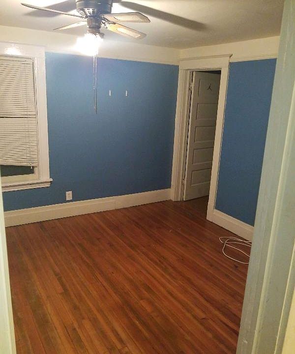 1st image of 1921 Falls St APT 4