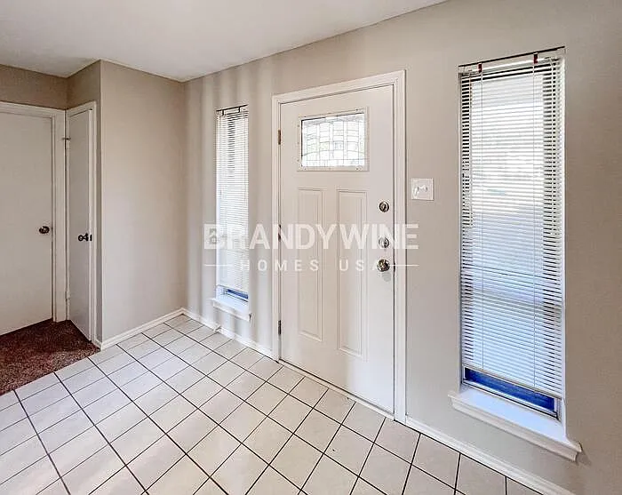 Building Photo - 1206 Misty Way
