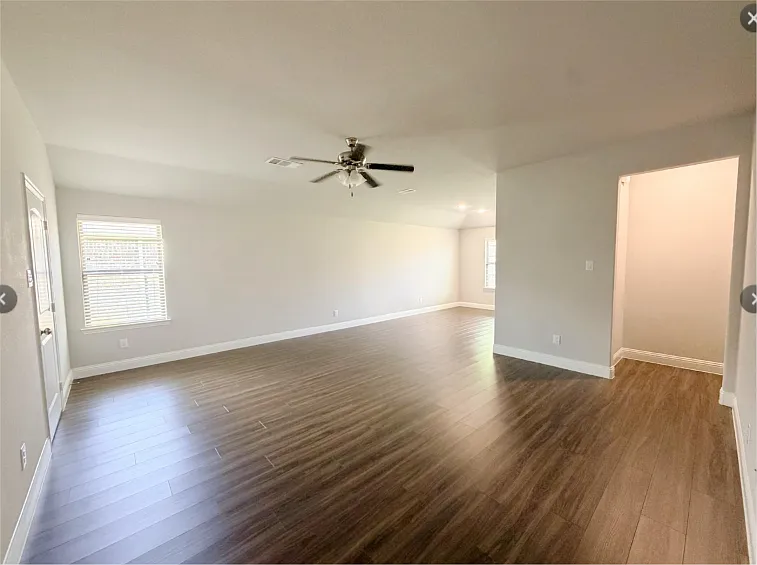 3 bed, 1327 sqft, $1,700 — Photo 3