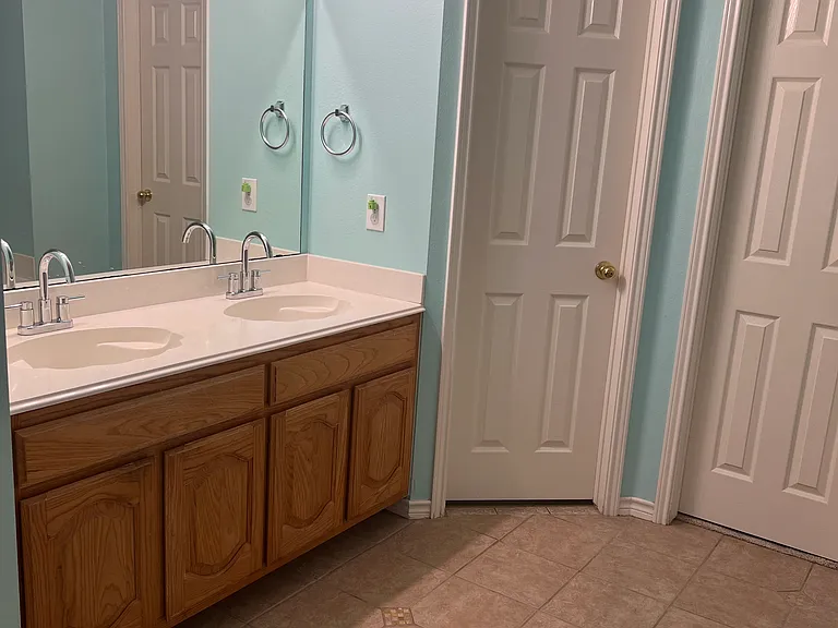 1524 Summerfield Dr — Photo 8