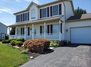 56 Test Rd, Hanover, PA 17331