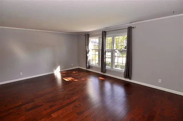 1624 Baltimore Ter — Photo 4