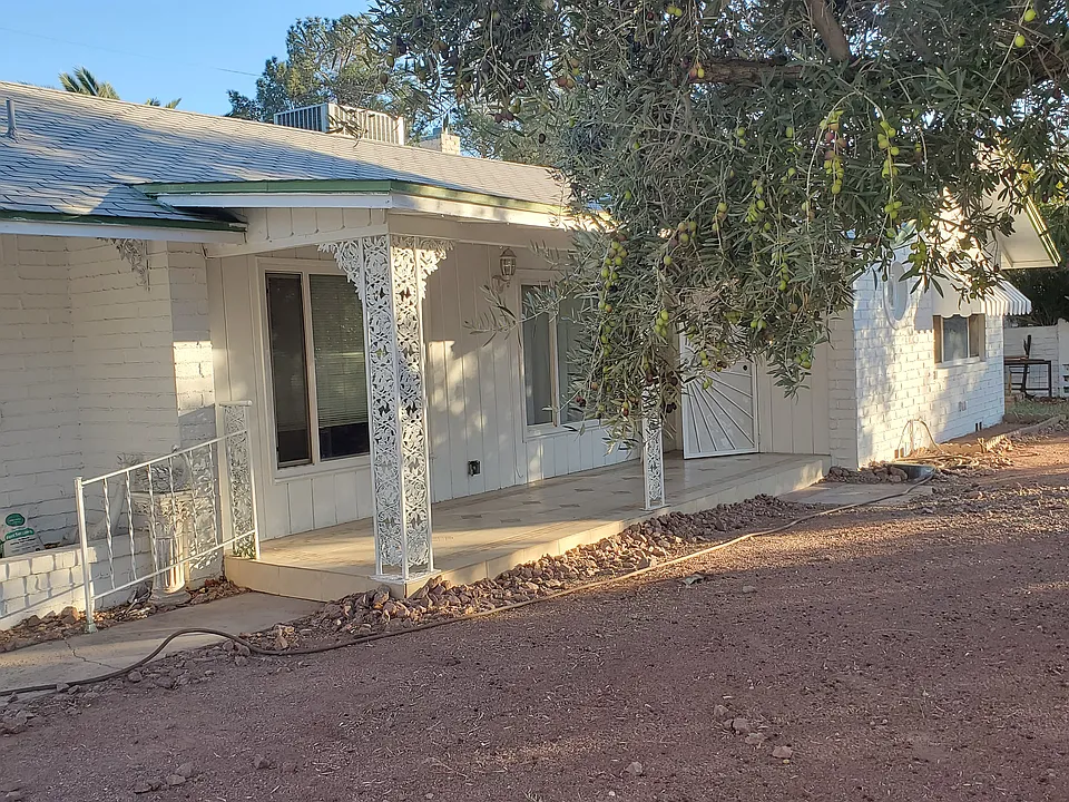 720 Park Paseo
