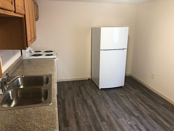 2nd image of 701 Garfield Ave