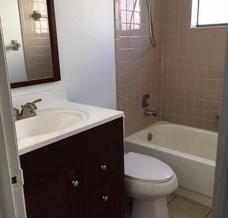4th image of 4717 Satinwood Trl #4717