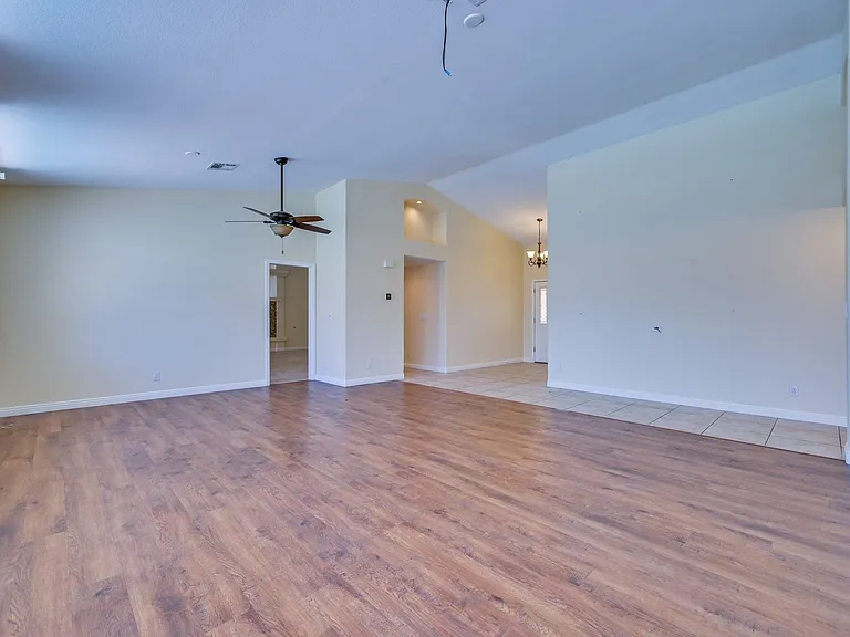 968 E Robindale Rd — Photo 9