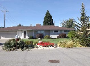 8303 E Lacrosse Ave, Spokane, WA 99212