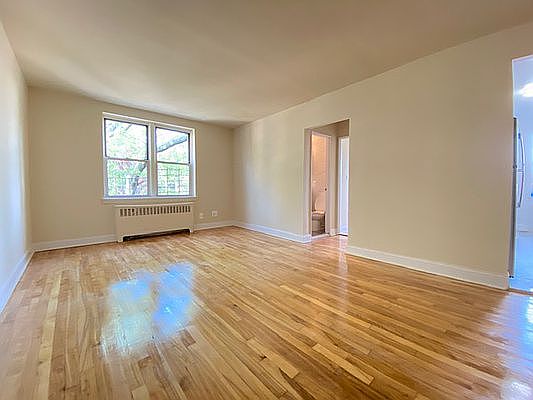 5th image of 143-06 Barclay Ave #4H