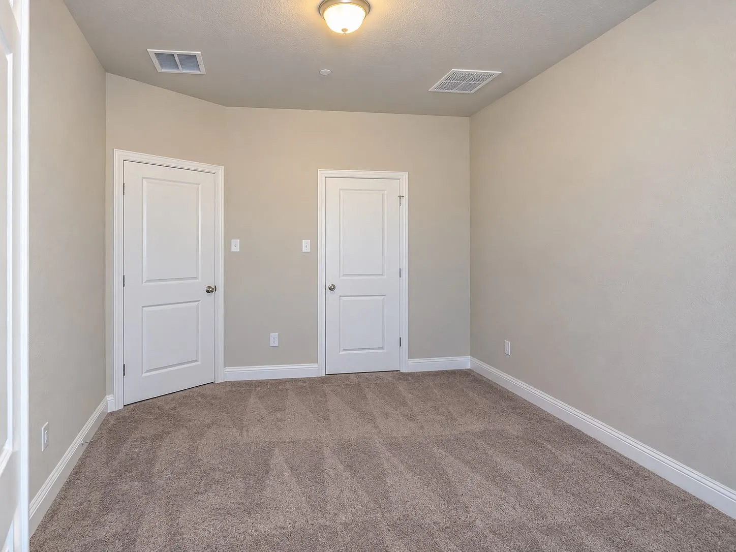 3 bed, 2.5 bath, 1657 sqft, $2,700 — Photo 4