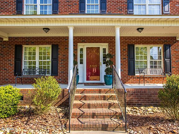 3rd image of 3703 Bach Cir