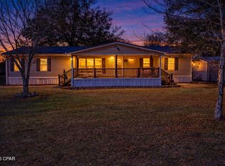 2557 County Highway 183 N, Defuniak Springs, FL 32433